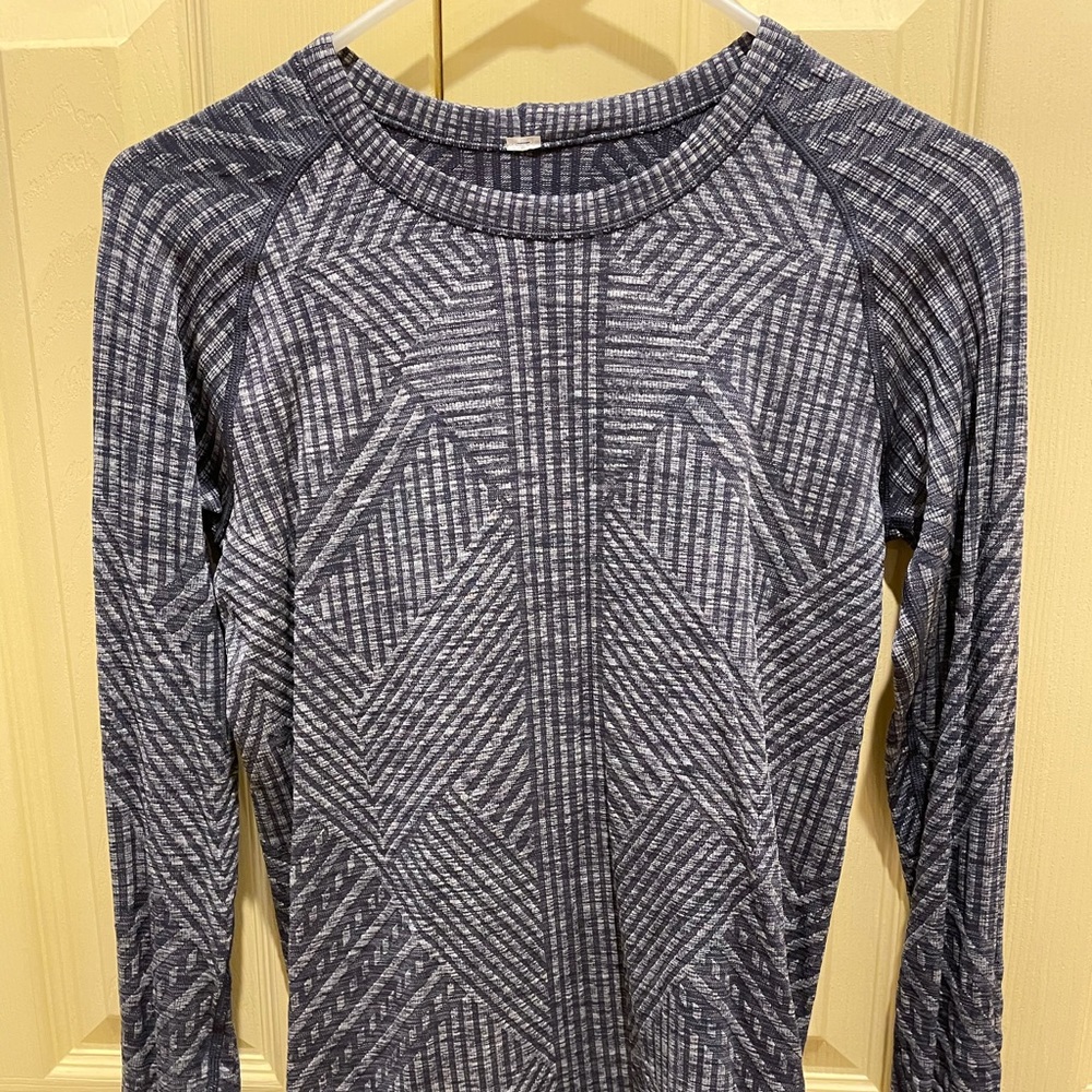 Purple Restless Lululemon. Size 6. EUC